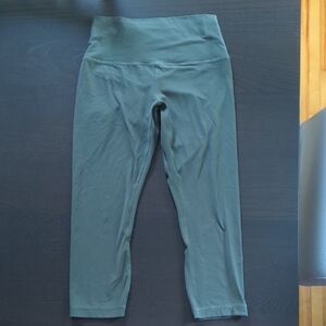 Lululemon High-Waisted Green Capri leggings